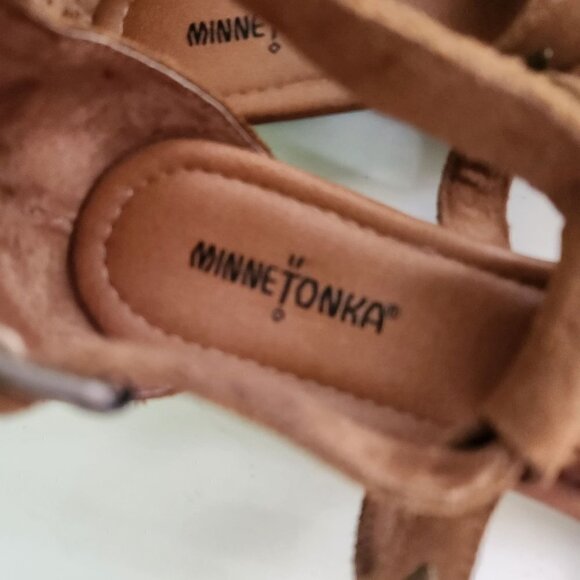 MinneTonka Brown Suede Fringe Studded Sandals Size 10 - Picture 7 of 8